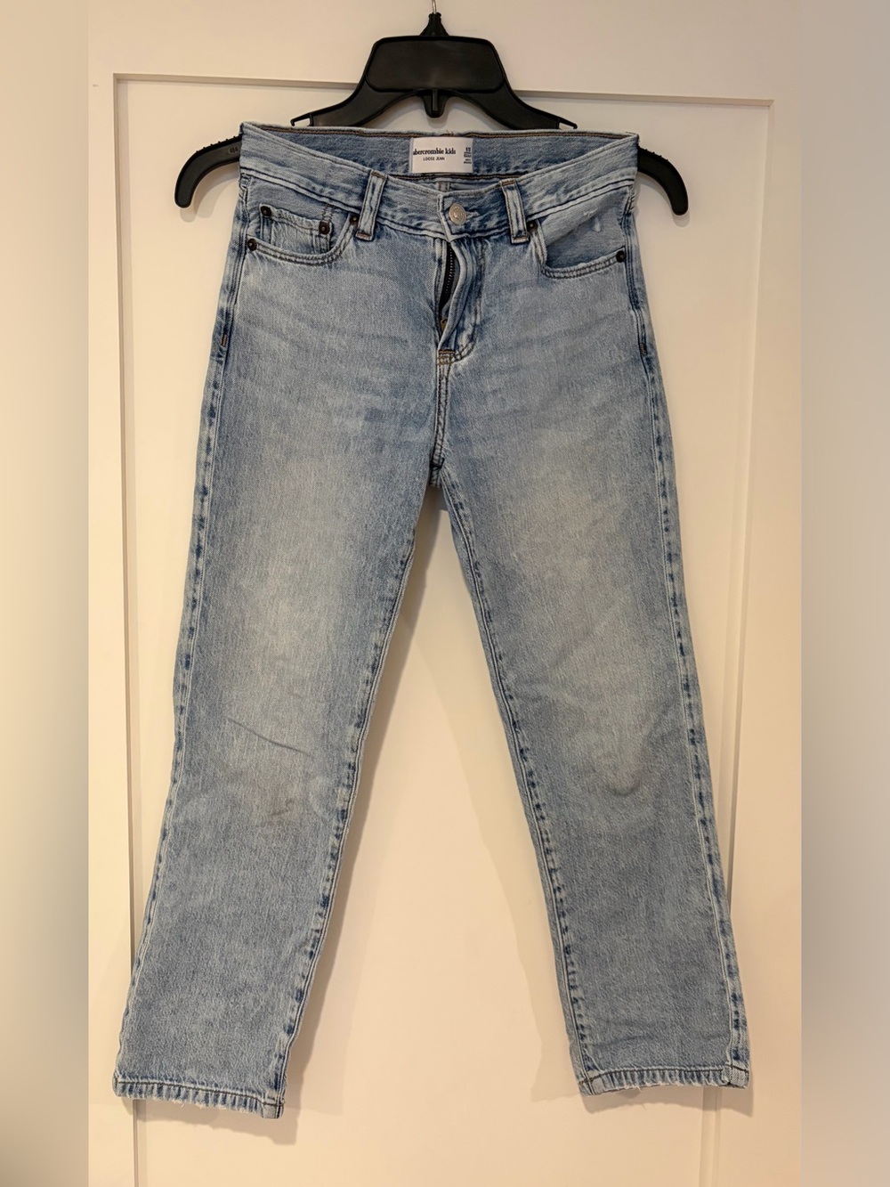 abercrombie kids boys light wash loose jean size 9/10